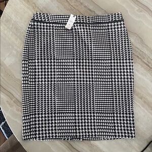 New Talbots Pencil Womens Black/White Houndstooth Plaid Skirt petite Size 8P
